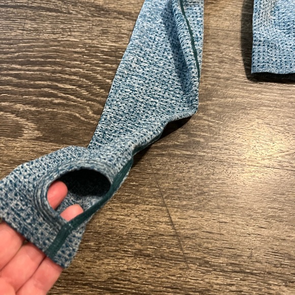 EUC Gymshark Seamless Long Sleeve Crop Top XS - Picture 7 of 9